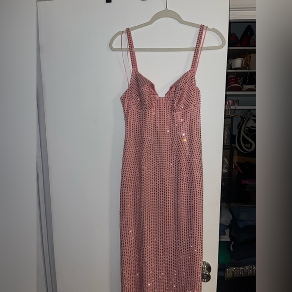 AREA PINK CRYSTAL EMBELLISHED GOWN DRESS - Picture 9 of 10